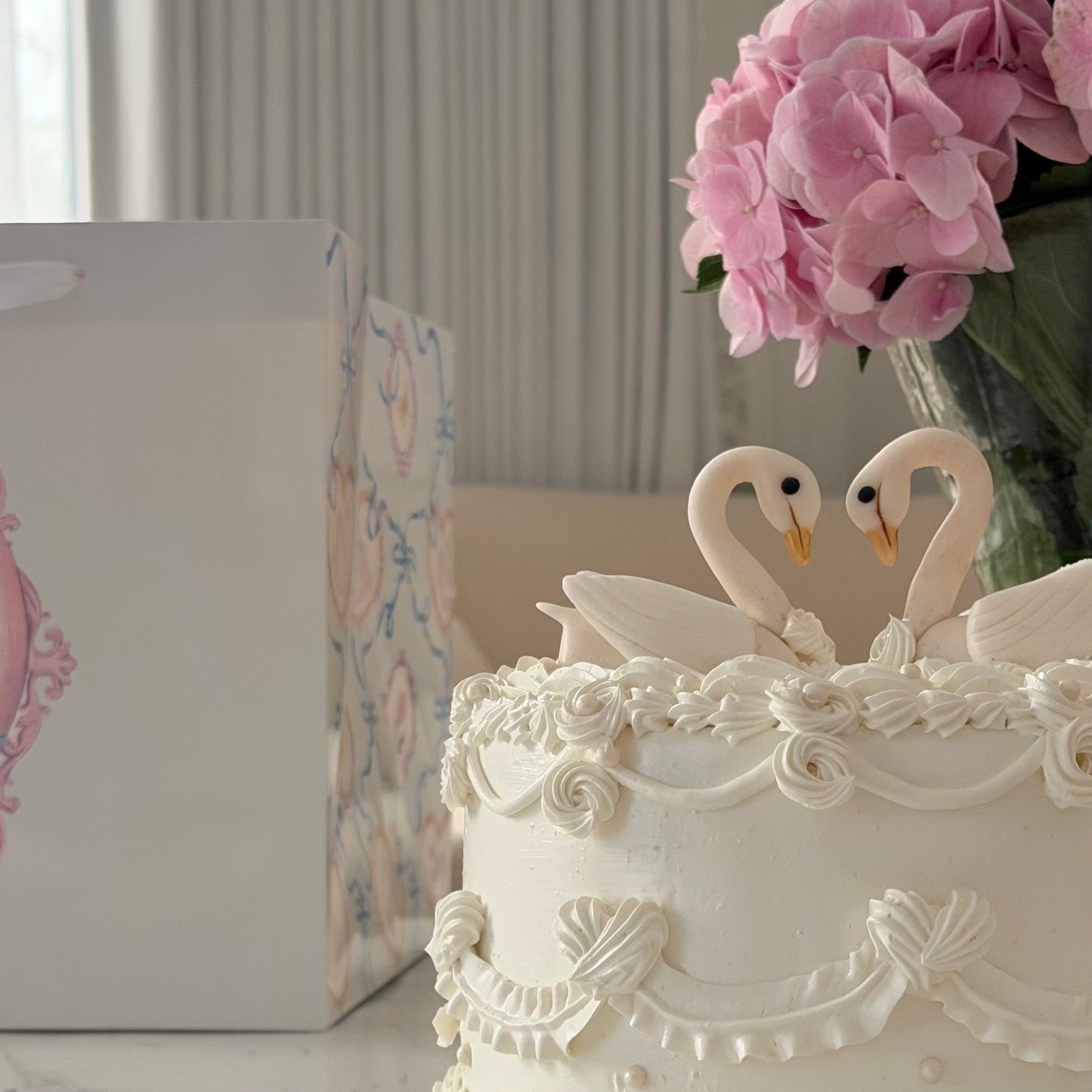 Swan Cake 🦢🤍🪽
