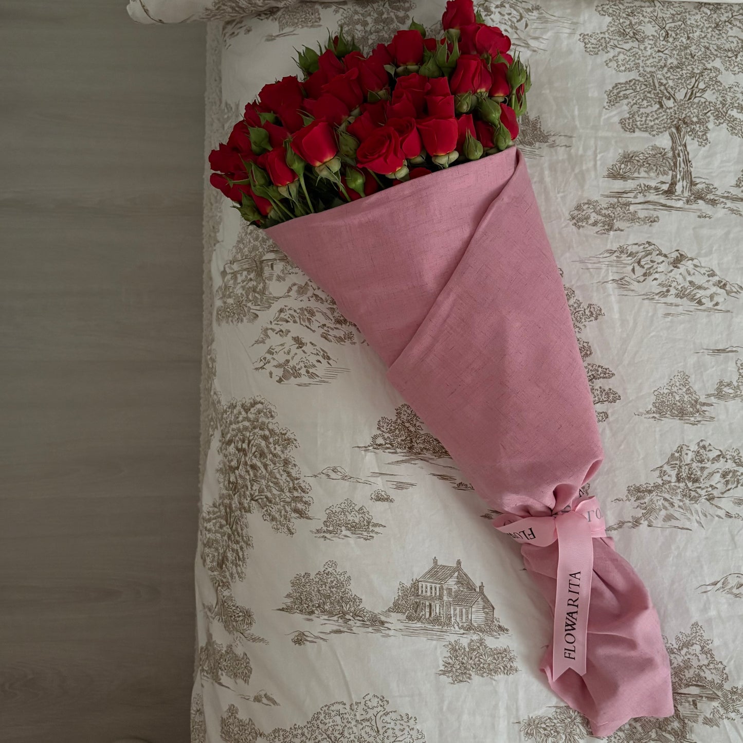 Red in Pink 💗❣️