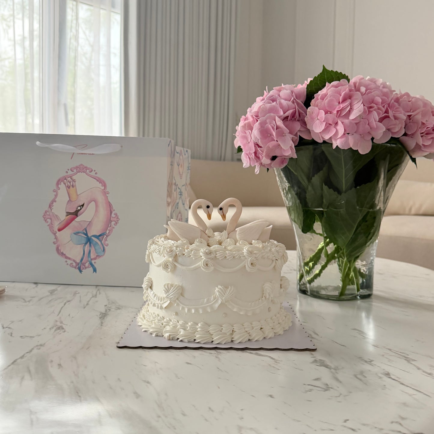 Swan Cake 🦢🤍🪽